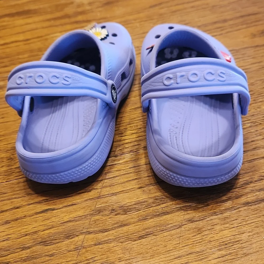 Crocs Size M2 W4